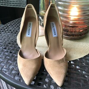 Steve Madden tan velvet heals